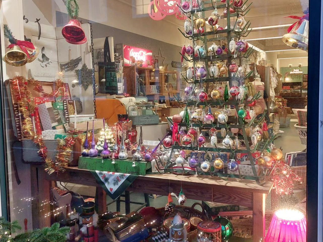 Das Weihnachts-Schaufenster (Dez. 2025)